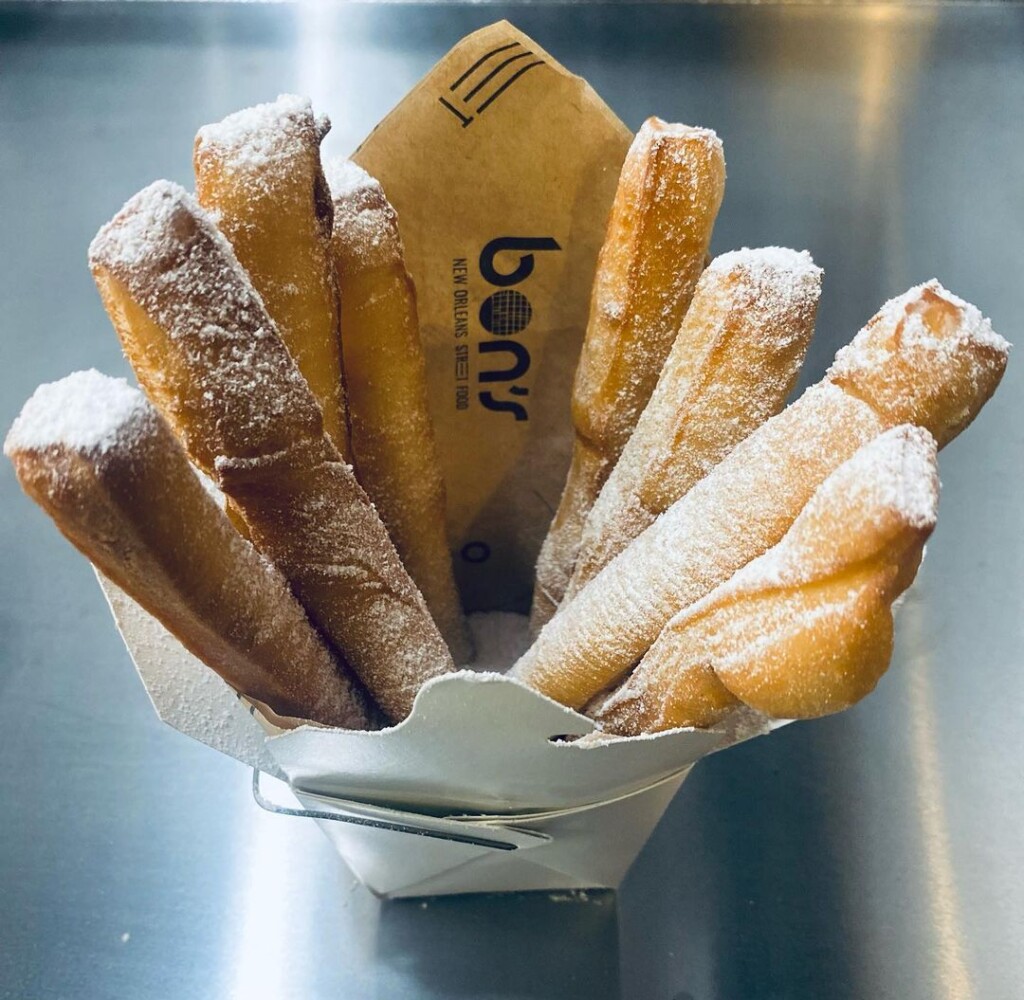 Takeout box with beignet sticks